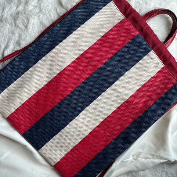 Gucci Logo Drawstring Backpack (new and unused) - Picture 5 of 7